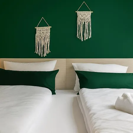 Raha - Stilvolle 3-z-wohnung - Barrierearm - Fahrstuhl - Bahnhofsnah - Vollausstattung * Erfurt