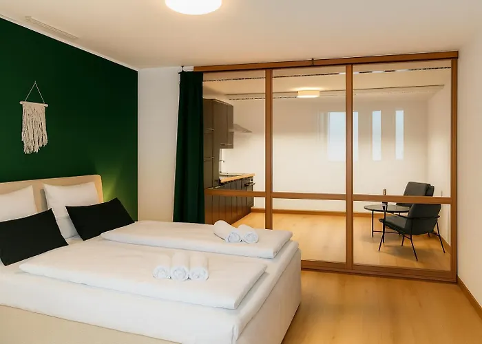 Raha - Stilvolle 3-z-wohnung - Barrierearm - Fahrstuhl - Bahnhofsnah - Vollausstattung Erfurt